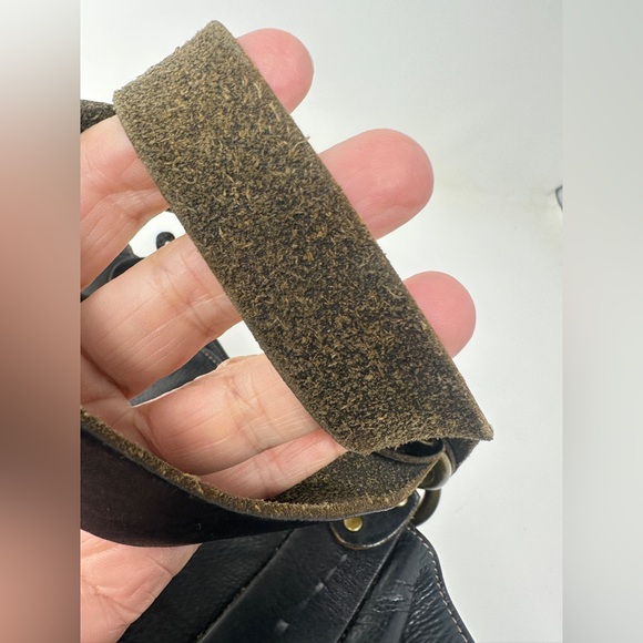 Vintage Y2K shoulder bag Black Leather Fossil Bag M Bag Real Leather. - Picture 6 of 14